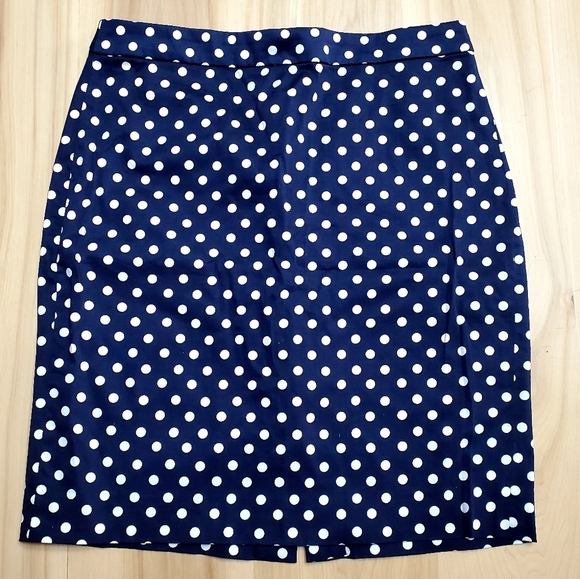 J. Crew Dresses & Skirts - J. Crew The Pencil Skirt, Womens Size 8, polka dot nautical mini zip back